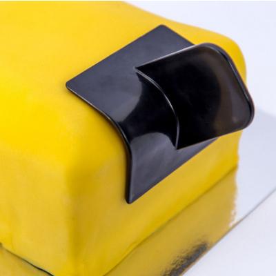 Şeker Hamuru Yumuşak Kenar Ütüsü